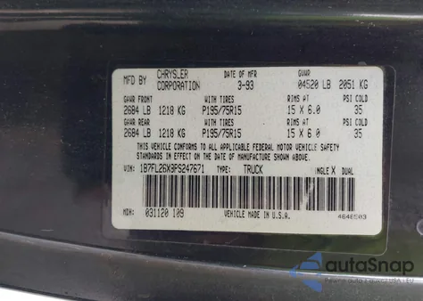 1993 Dodge Dakota z USA, uszkodzony, nr VIN 1B7FL26X8PS247671